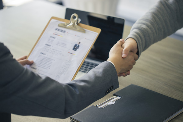 「人力資源管理咨詢」智能化招聘會(huì)是招聘的趨勢么？