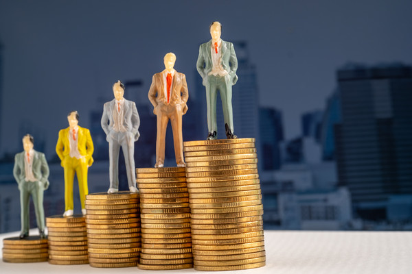 集團財務整合優(yōu)化：降低成本，提高資金使用效率