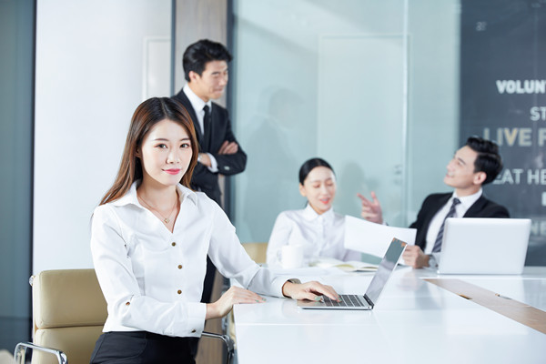 年度經(jīng)營計劃：聚焦核心業(yè)務，提升核心競爭力