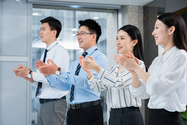 目標(biāo)設(shè)定與追蹤：明確目標(biāo)，確保績效達成