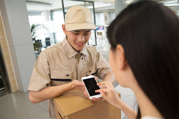 品牌與消費者關(guān)系：建立深厚聯(lián)系，提升忠誠度