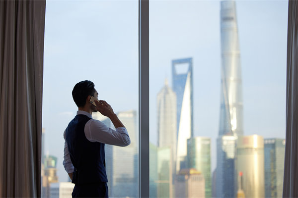 領(lǐng)導(dǎo)智慧：培養(yǎng)卓越領(lǐng)導(dǎo)者，引領(lǐng)企業(yè)不斷前行