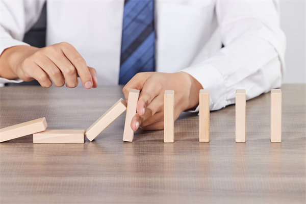 如何建立有效的風(fēng)險防控體系，保障集團(tuán)安全？