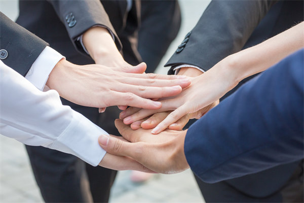 員工激勵(lì)策略：如何精準(zhǔn)匹配個(gè)人需求與企業(yè)目標(biāo)？