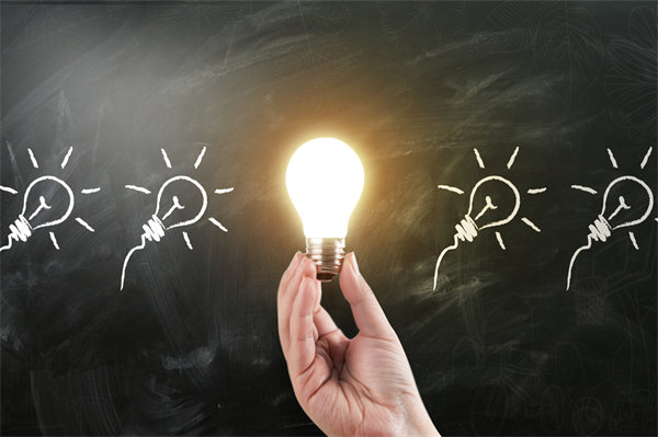 經(jīng)濟全球化，如何調(diào)整年度經(jīng)營計劃適應(yīng)國際市場變化？