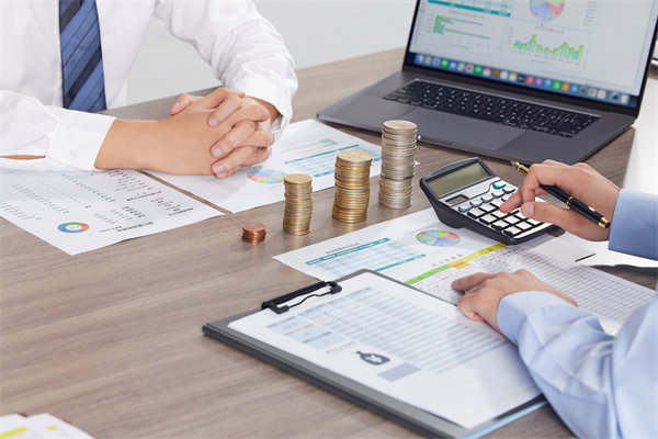 企業(yè)管理固化提升空間有限，如何進(jìn)行商業(yè)重組突圍？