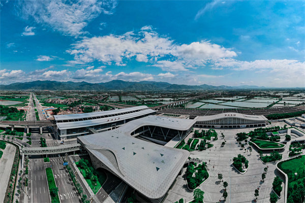 管理咨詢?nèi)绾螢檎貞c企業(yè)戰(zhàn)略規(guī)劃提供新視角？