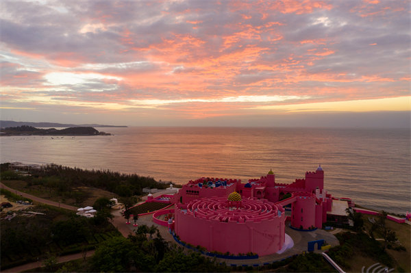 管理咨詢?nèi)绾沃φ闹葜行∑髽I(yè)突破發(fā)展瓶頸？