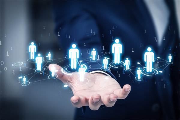 在變革中，如何有效管理組織內(nèi)部的沖突與不確定性？