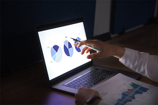 00后吐槽公司無(wú)效加班被開(kāi)除，企業(yè)戰(zhàn)略有何感悟？