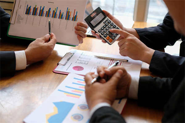 企業(yè)薪酬預算有限，如何合理分配以實現(xiàn)最大效益？