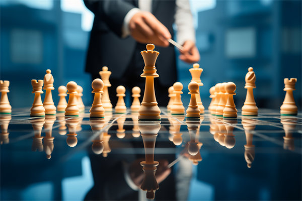 集團(tuán)管控如何平衡各子公司自治與總部戰(zhàn)略協(xié)同的關(guān)系？