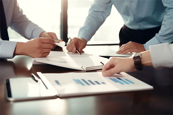 如何確保薪酬績效體系公平透明，增強員工信任？