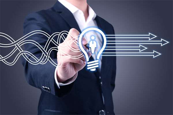 環(huán)境快速變化，企業(yè)如何靈活調(diào)整組織規(guī)劃以應(yīng)對(duì)挑戰(zhàn)？