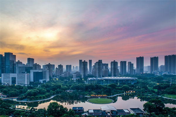 佛山薪酬咨詢公司如何為企業(yè)量身定制薪酬體系？