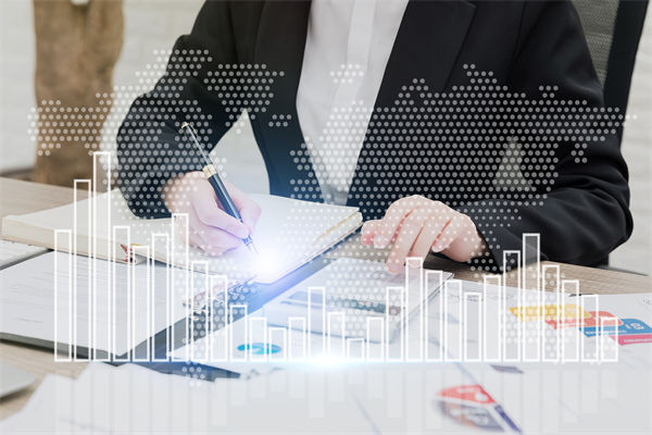 在數(shù)字化轉(zhuǎn)型背景下，績(jī)效管理體系如何創(chuàng)新與升級(jí)？