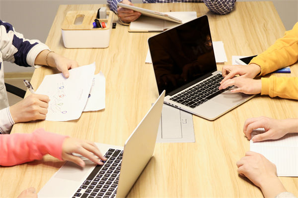 在員工培訓上，企業(yè)應如何投入，以獲得最大回報？