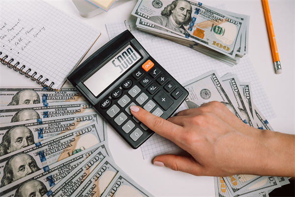 胖東來珠寶員工年薪從未低于20萬，對(duì)企業(yè)人資的啟發(fā)