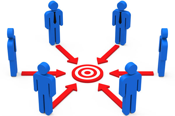 資源分配時，組織規(guī)劃如何平衡各部門需求與整體目標(biāo)？