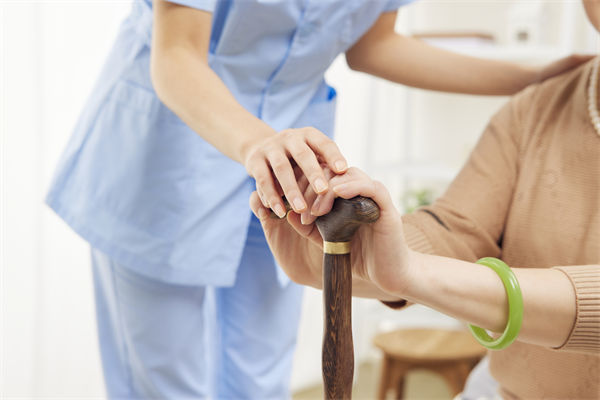 多家藥企叫停創(chuàng)新藥研發(fā)項(xiàng)目，關(guān)聯(lián)行業(yè)需要戰(zhàn)略調(diào)整？