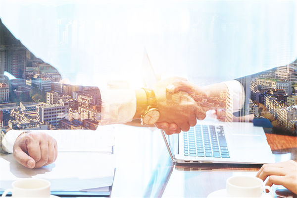 風(fēng)險(xiǎn)與機(jī)遇并存：年度經(jīng)營計(jì)劃中的應(yīng)對(duì)策略是什么？