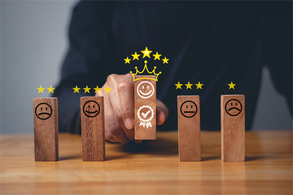 客戶(hù)為中心，管理咨詢(xún)?nèi)绾沃ζ髽I(yè)優(yōu)化服務(wù)體驗(yàn)？