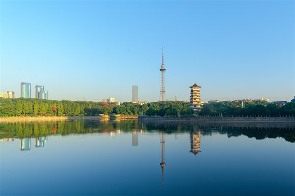 長沙年度經(jīng)營計劃咨詢公司如何為企業(yè)定制精準戰(zhàn)略計劃？