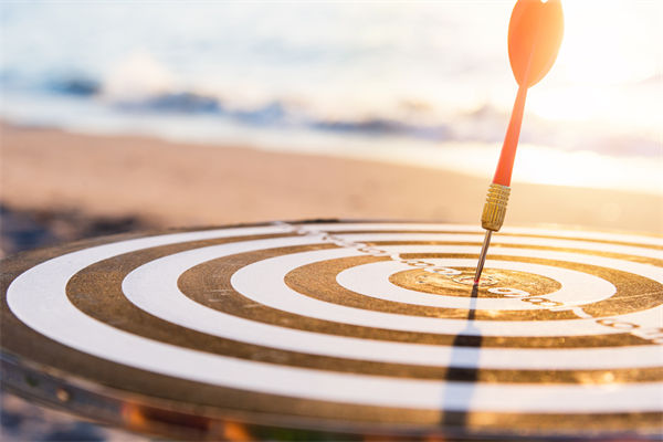 面對復雜市場環(huán)境，管理咨詢?nèi)绾屋o助精準定位市場？