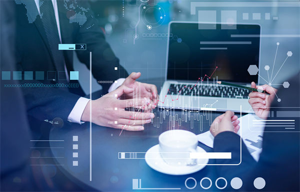 品牌戰(zhàn)略管理中，如何有效應(yīng)對市場變化與消費者需求？