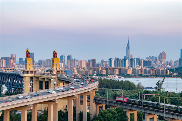 南京營(yíng)銷(xiāo)咨詢公司如何精準(zhǔn)定位企業(yè)市場(chǎng)策略？