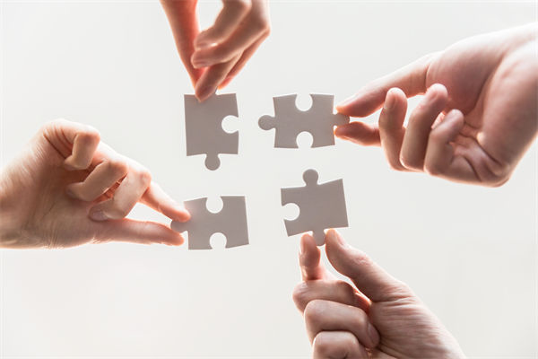 戰(zhàn)略聯(lián)盟與并購：企業(yè)擴張的利弊權(quán)衡與選擇策略？