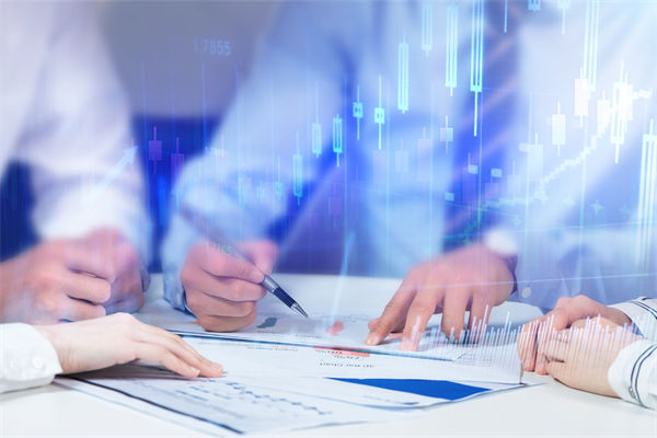 在年度經(jīng)營計劃中，如何設(shè)定既實際又挑戰(zhàn)性的目標(biāo)？