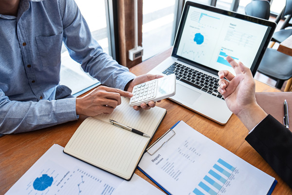 集團如何評估子公司績效，確保戰(zhàn)略目標實現(xiàn)？