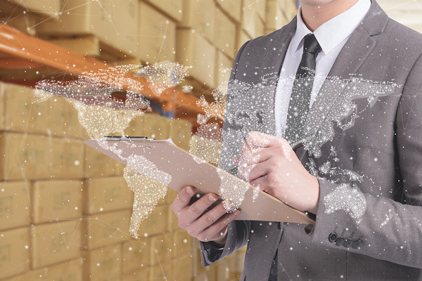 在全球化背景下，供應(yīng)鏈咨詢(xún)?nèi)绾沃ζ髽I(yè)拓展市場(chǎng)？