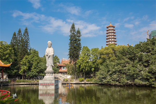 企業(yè)如何借助福州咨詢公司制定并落實(shí)年度經(jīng)營(yíng)策略？