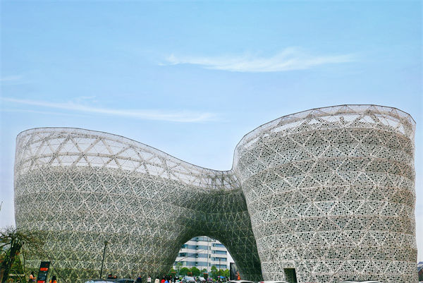 企業(yè)發(fā)展遇瓶頸，株洲戰(zhàn)略咨詢公司如何助力突破困局、重塑輝煌？