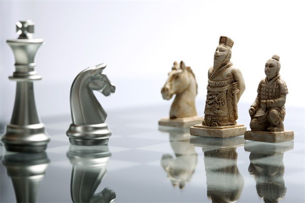 集團(tuán)管控松散低效？如何平衡集權(quán)分權(quán)激活子公司動(dòng)能？