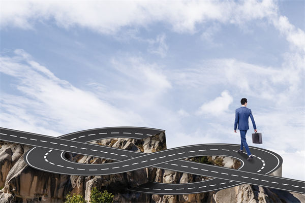 市場突變，現(xiàn)有戰(zhàn)略失效，怎么調(diào)整戰(zhàn)略規(guī)劃才能破局？