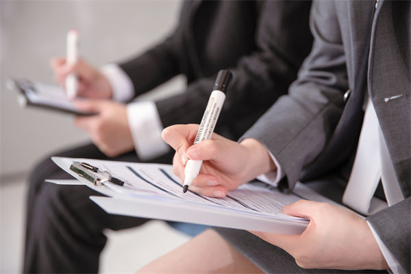 員工敬業(yè)度持續(xù)走低，人力資源怎樣精準(zhǔn)激活團(tuán)隊(duì)動(dòng)能？