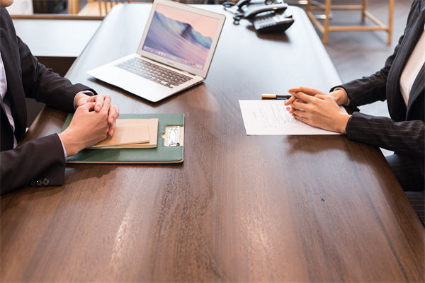 績(jī)效溝通障礙重重，怎樣搭建順暢溝通機(jī)制助力考核？