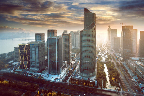 市場突變計劃失效，年度計劃如何靈活應對突發(fā)情況？