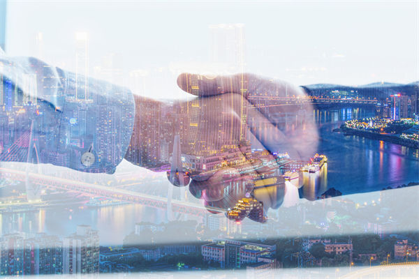 市場突變沖垮計劃，如何構(gòu)建滾動調(diào)整的動態(tài)校準機制？