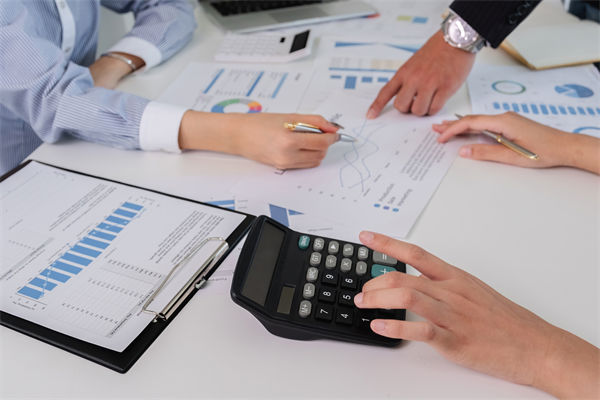 文化口號(hào)貼滿墻，企業(yè)文化如何真正走進(jìn)員工心里？