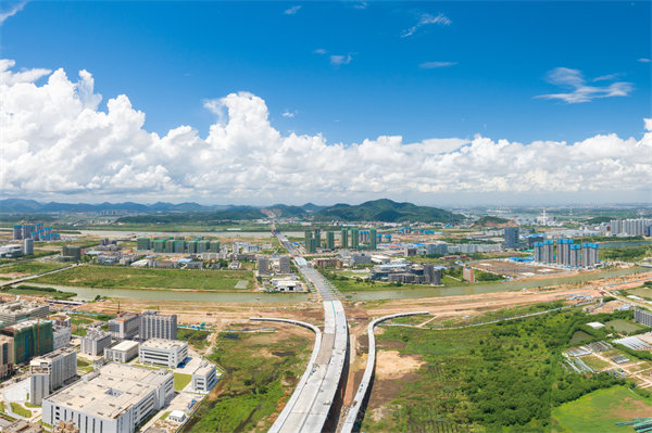 企業(yè)轉(zhuǎn)型卡在瓶頸期難突破，中山管理咨詢(xún)?nèi)绾沃髽I(yè)找到新路徑？