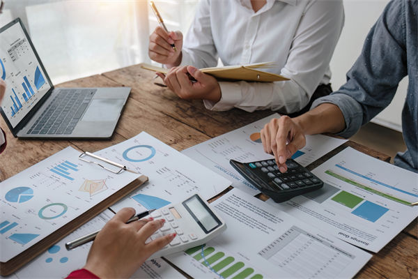 績(jī)效考評(píng)淪為形式主義，員工敷衍應(yīng)付企業(yè)怎么破？