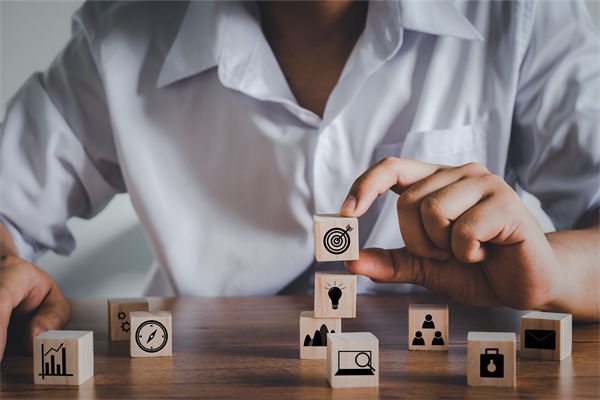 組織架構(gòu)跟著業(yè)務變總錯位，效率越調(diào)越低怎么破？